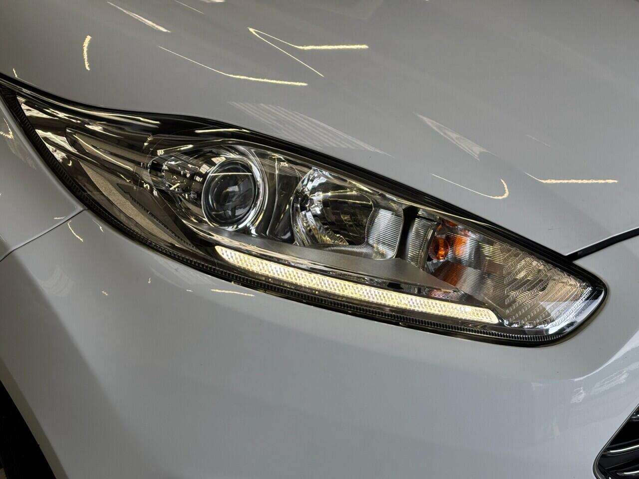 Ford Fiesta view 36