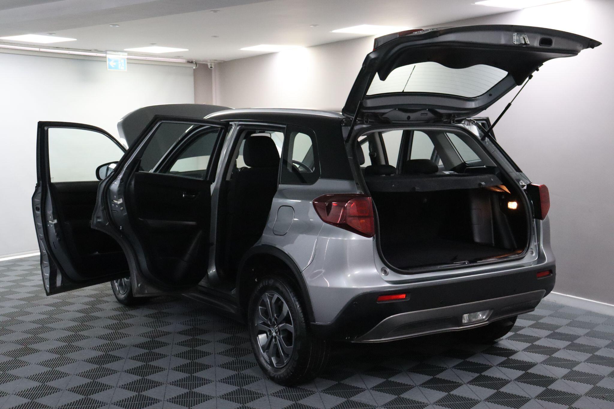 Suzuki Vitara view 25