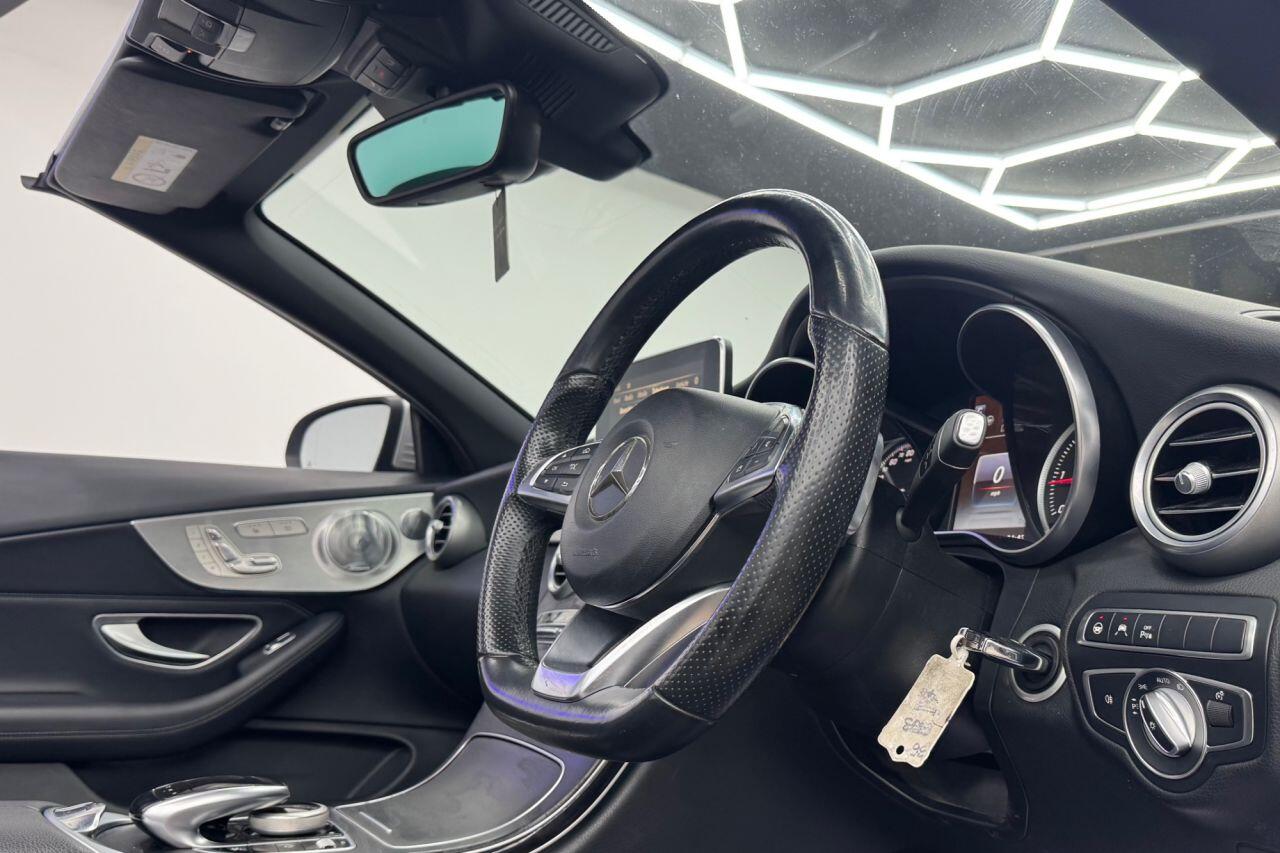 Mercedes-Benz C-Class view 19