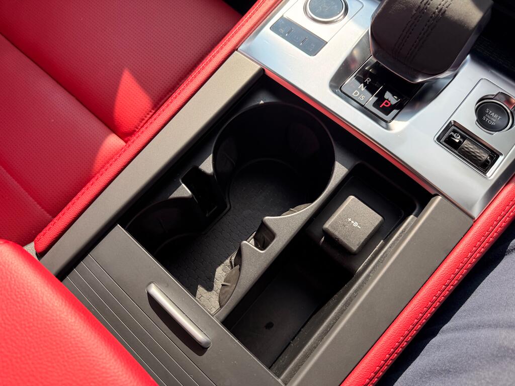 Jaguar F-Pace view 41