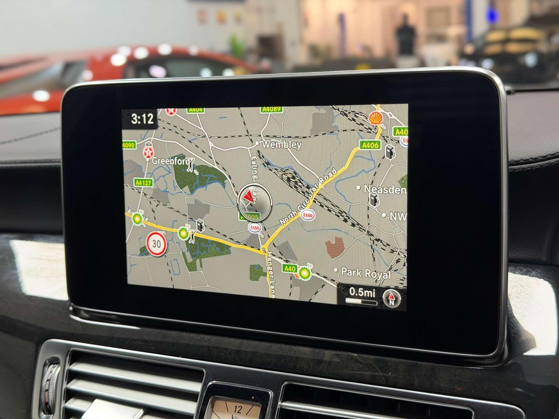 Mercedes-Benz CLS view 41
