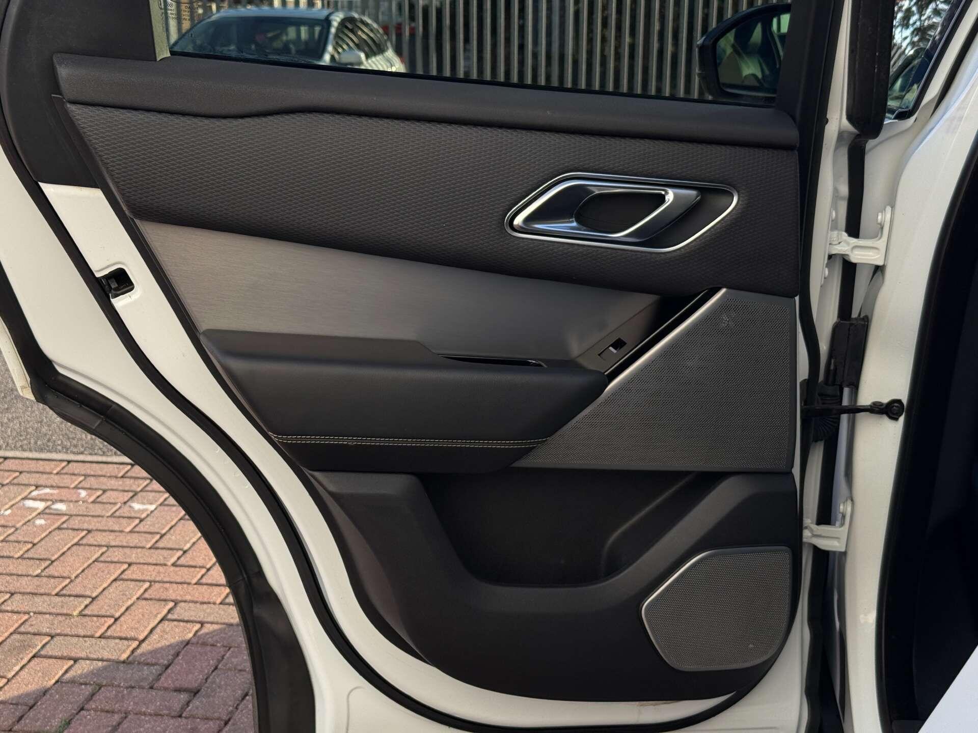 Land Rover Range Rover Velar view 38