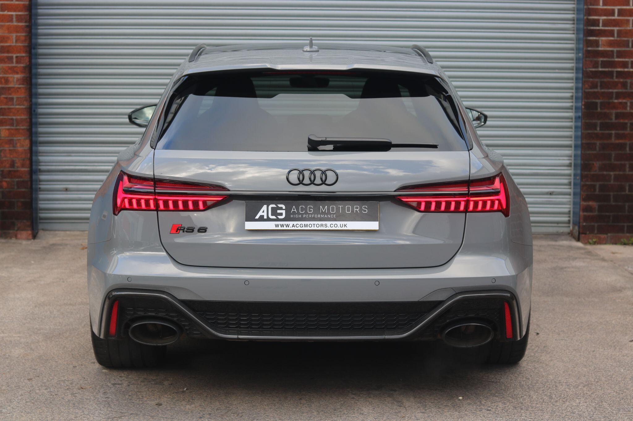 Audi RS6 view 4