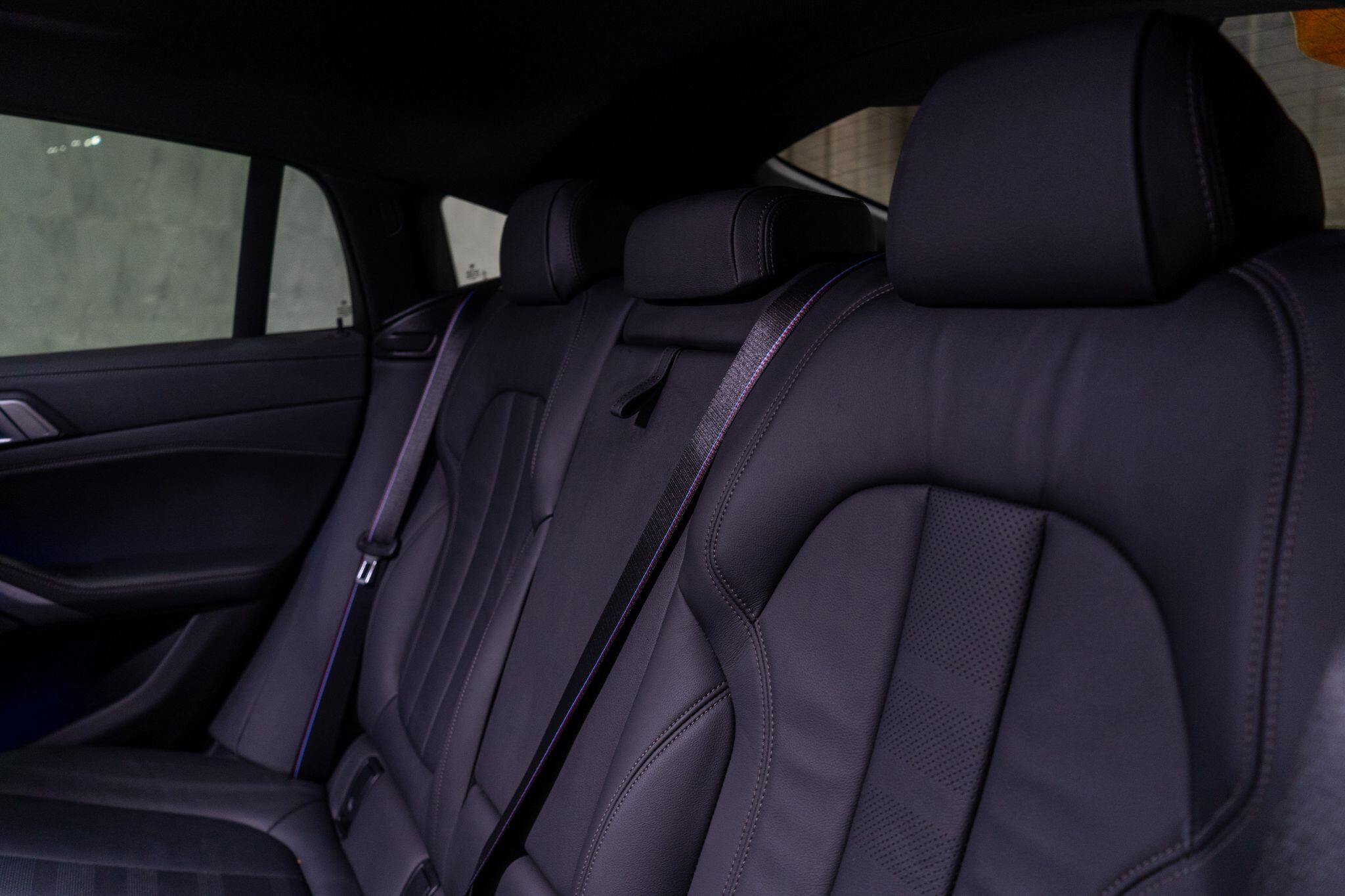 BMW X6 view 17