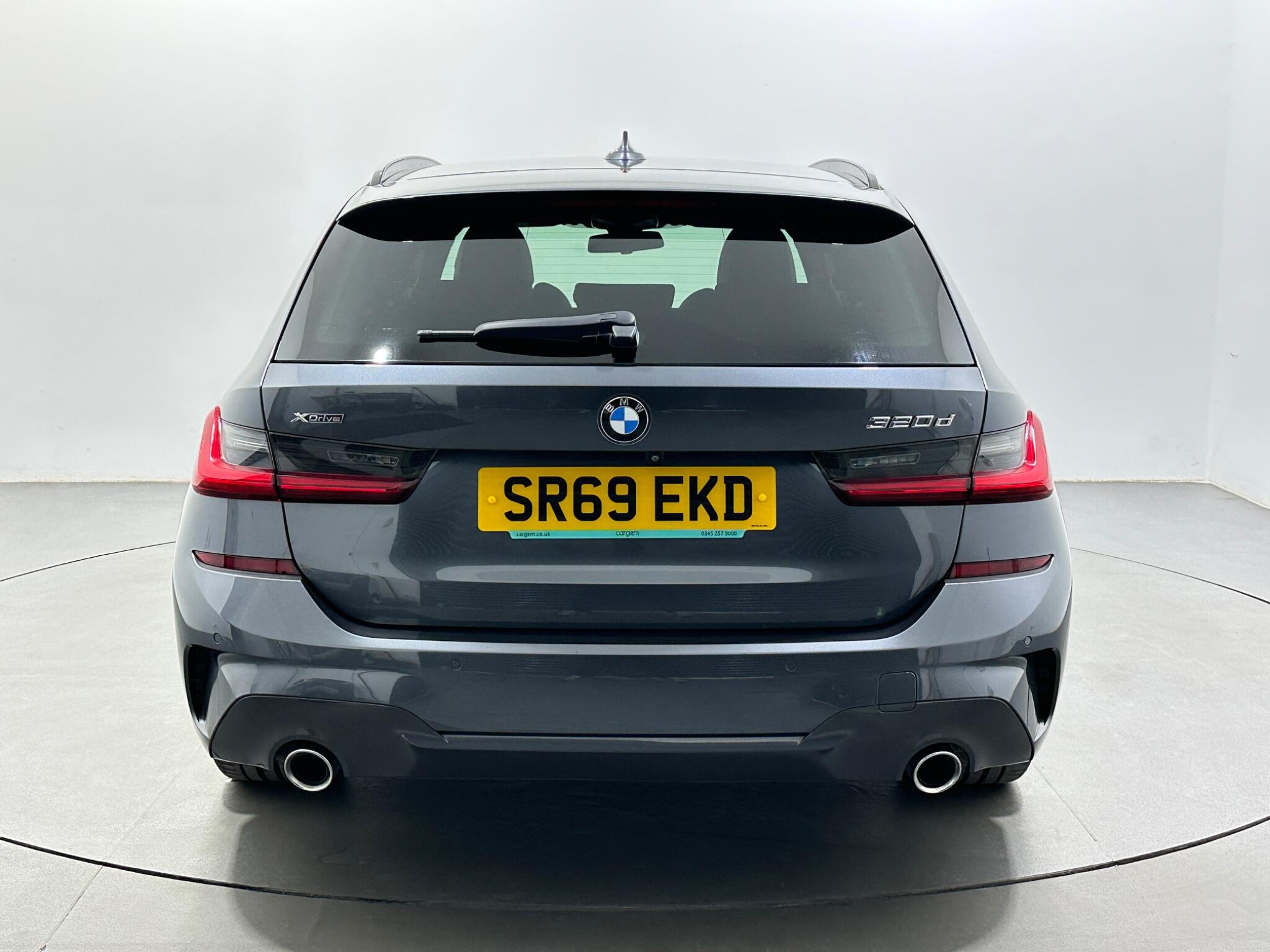 BMW 3 Series view 7
