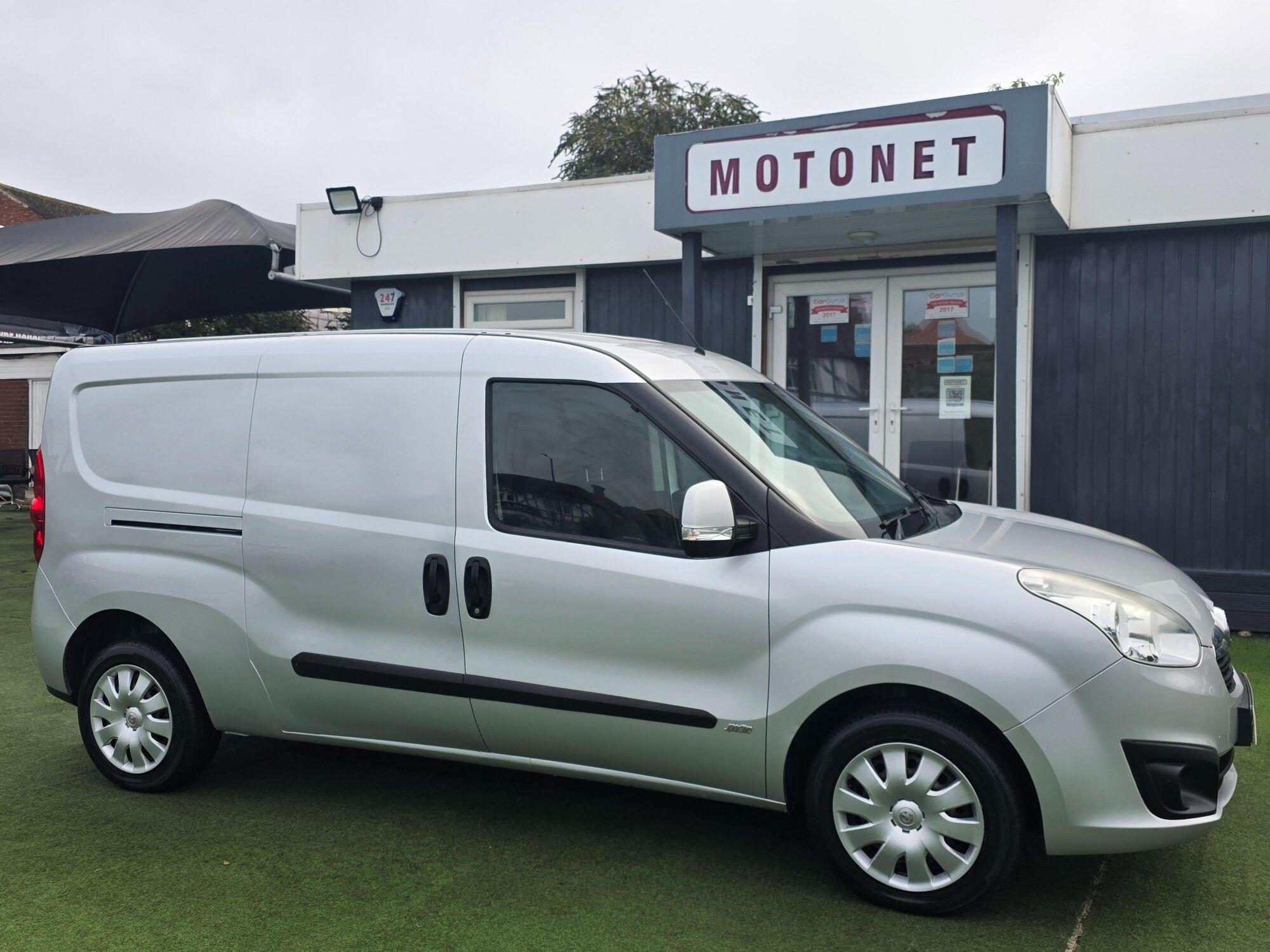 Vauxhall Combo view 20
