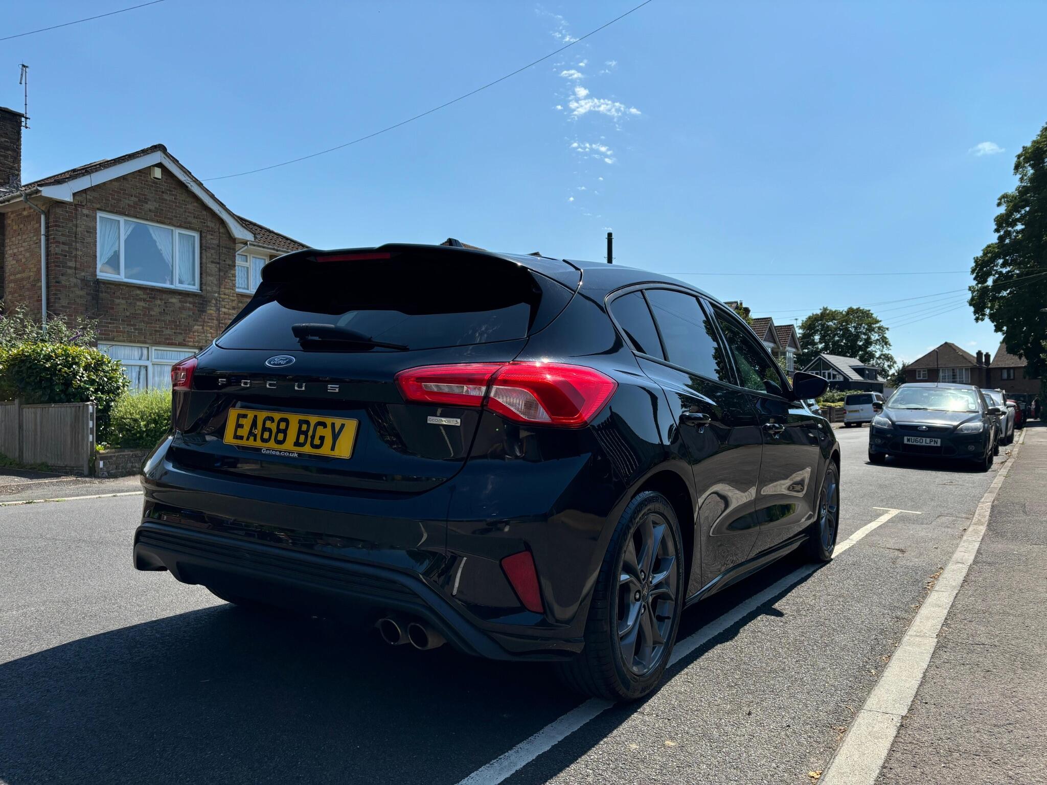 Ford Focus view 2