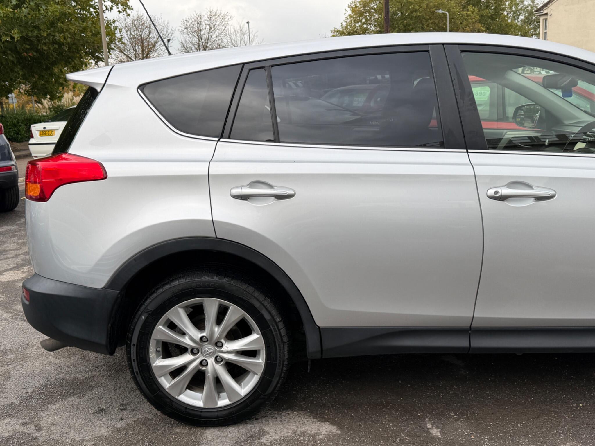 Toyota RAV4 - Image 21