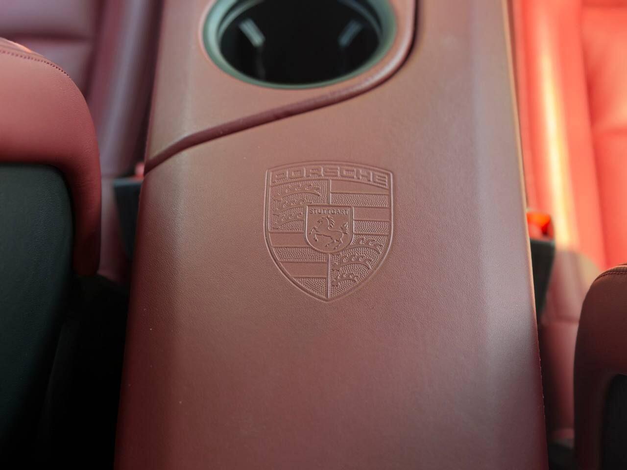 Porsche Taycan view 26