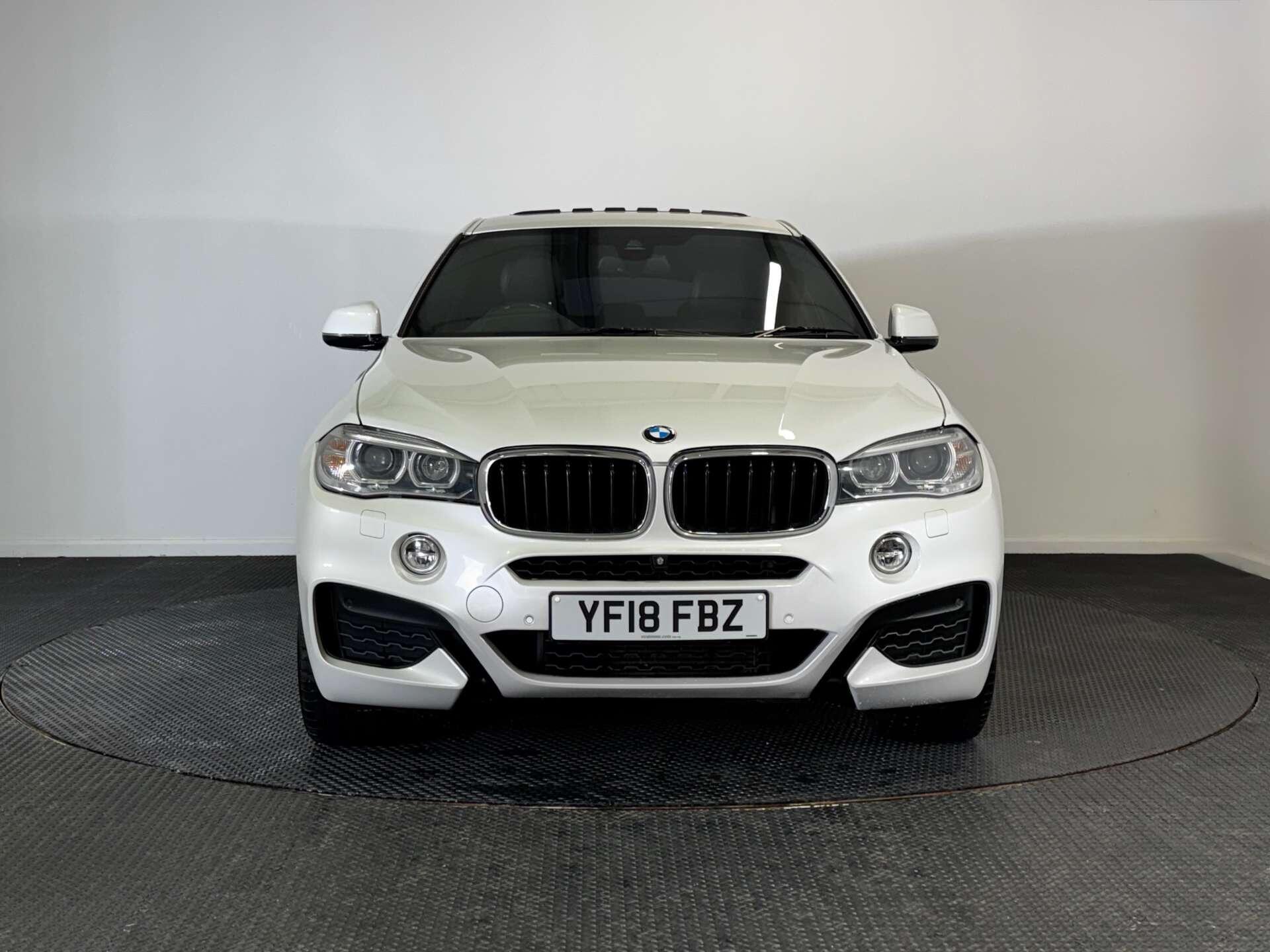 BMW X6 view 2