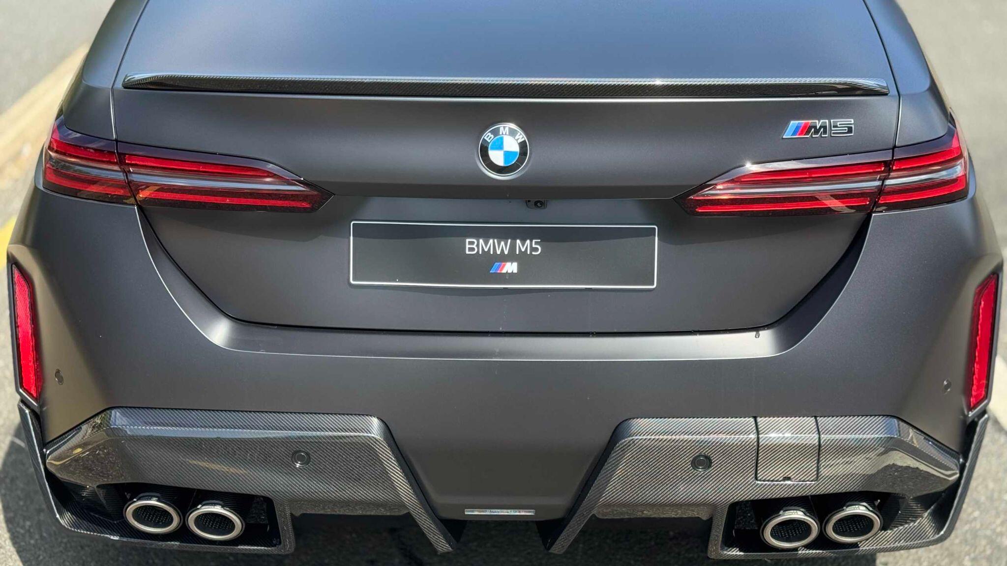 BMW M5 view 44