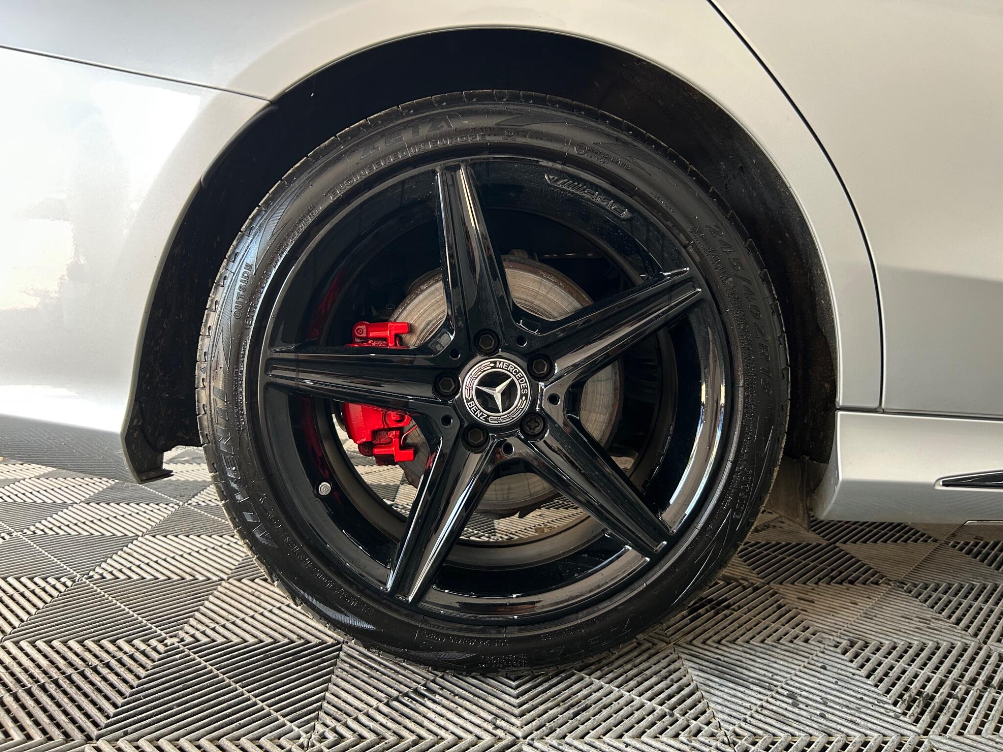 Mercedes-Benz C Class view 31