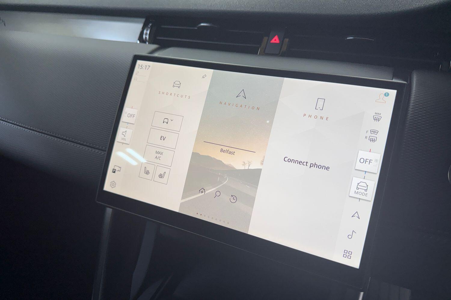 Land Rover Discovery Sport view 11