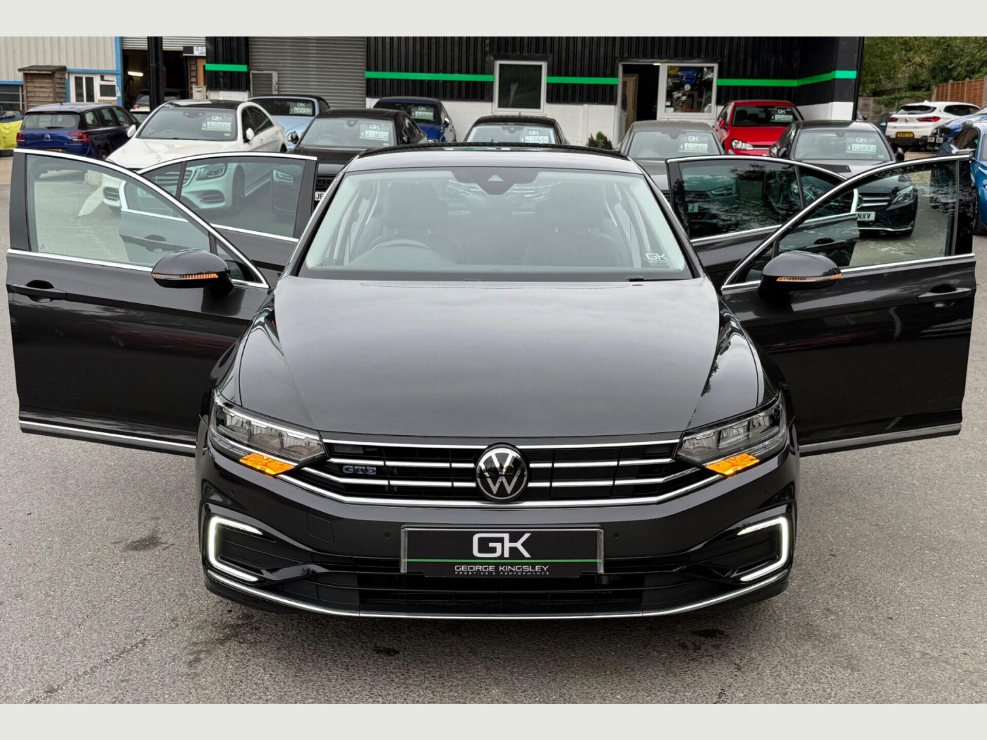 Volkswagen Passat view 18