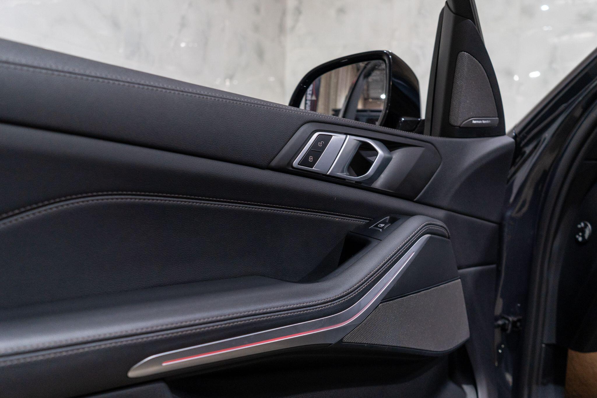 BMW X5 view 37