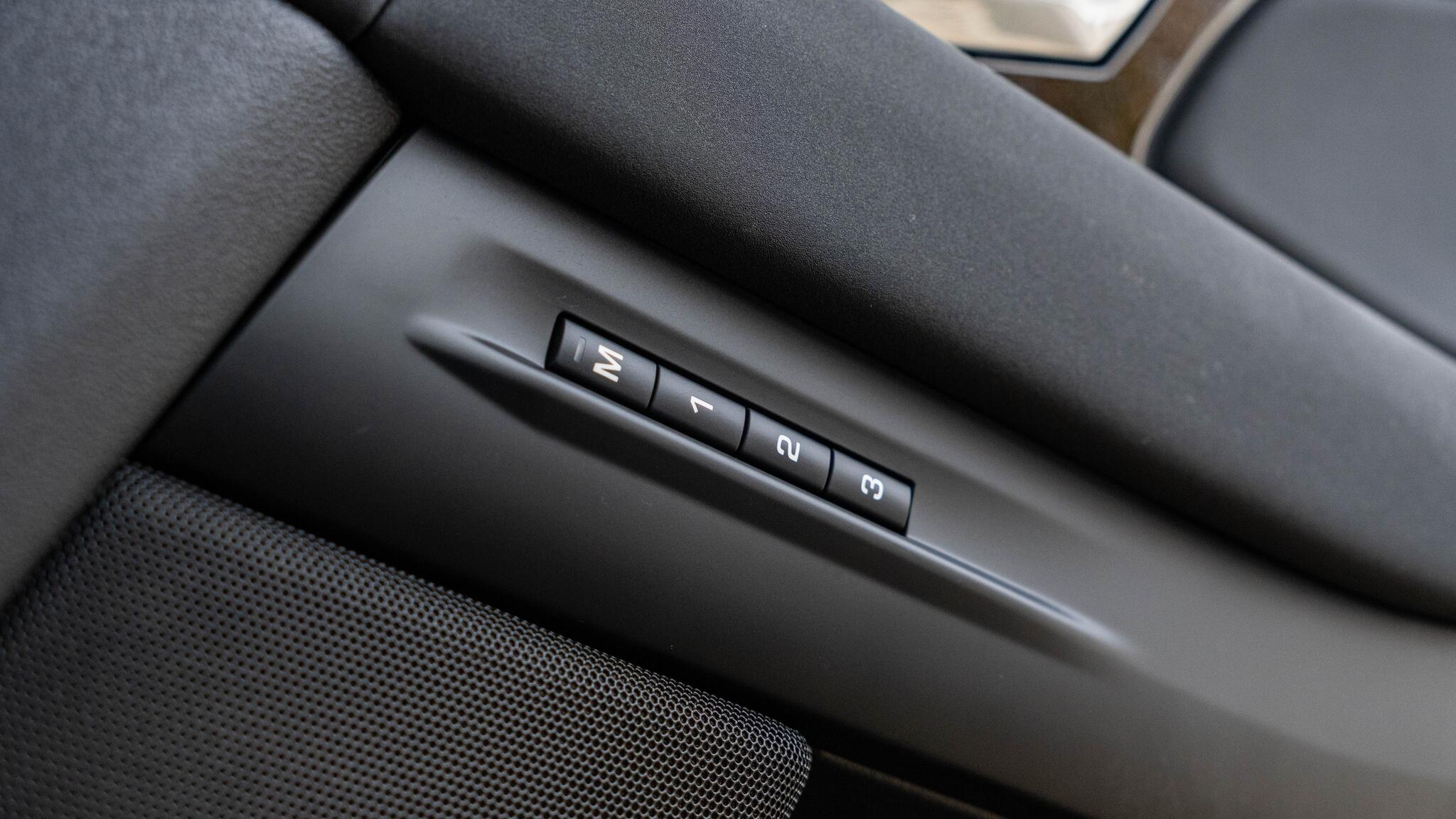Land Rover Range Rover Evoque view 69