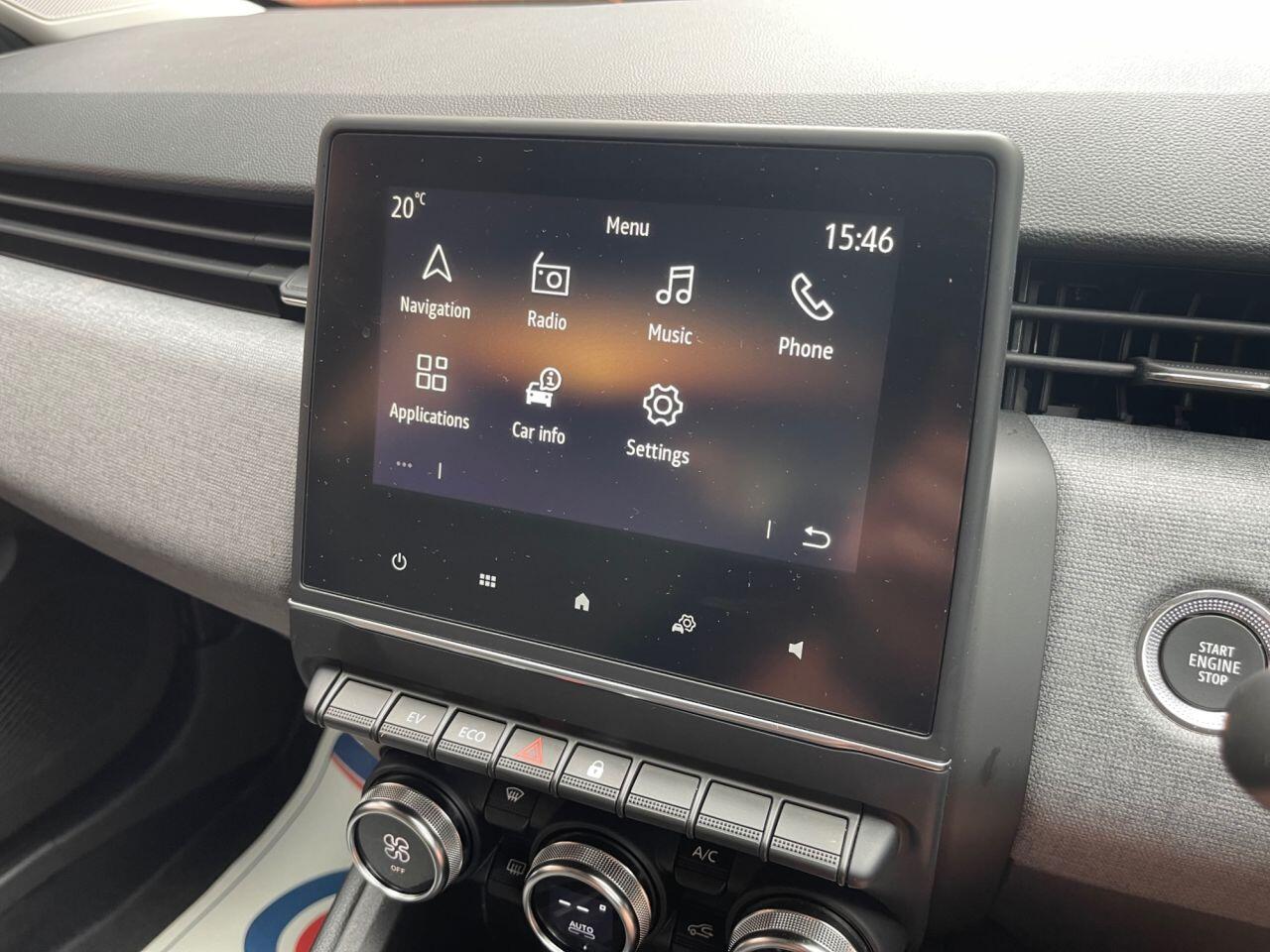 Renault Clio view 14