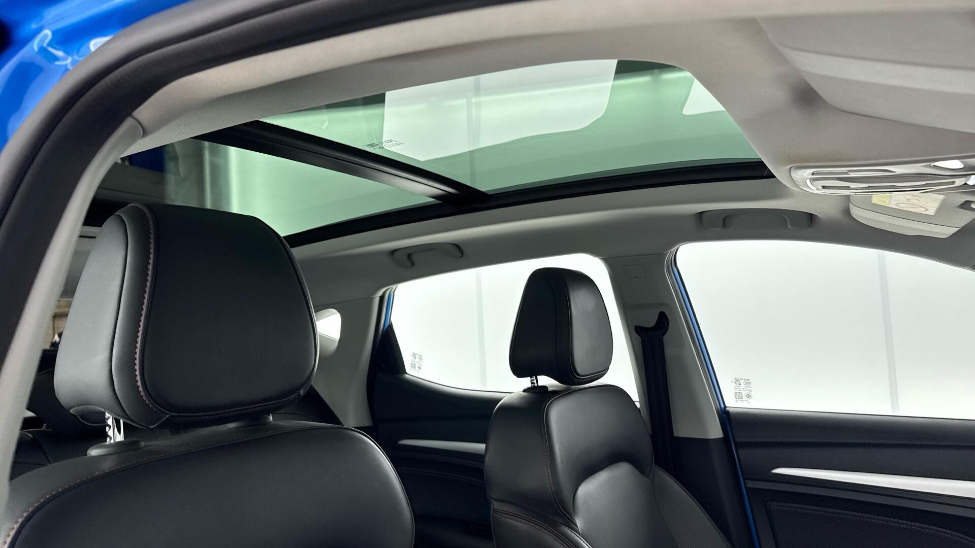 MG ZS view 16