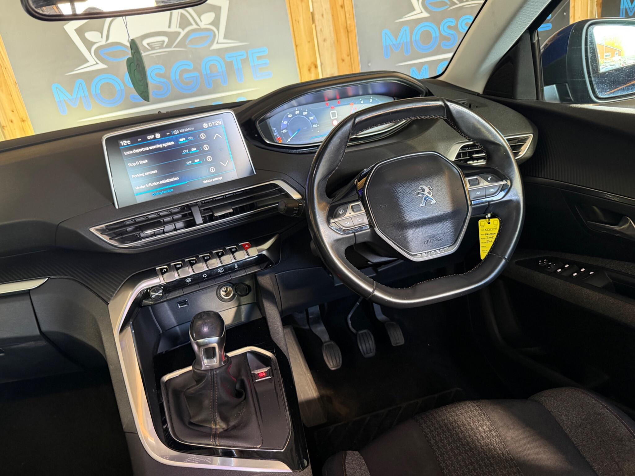Peugeot 3008 view 15