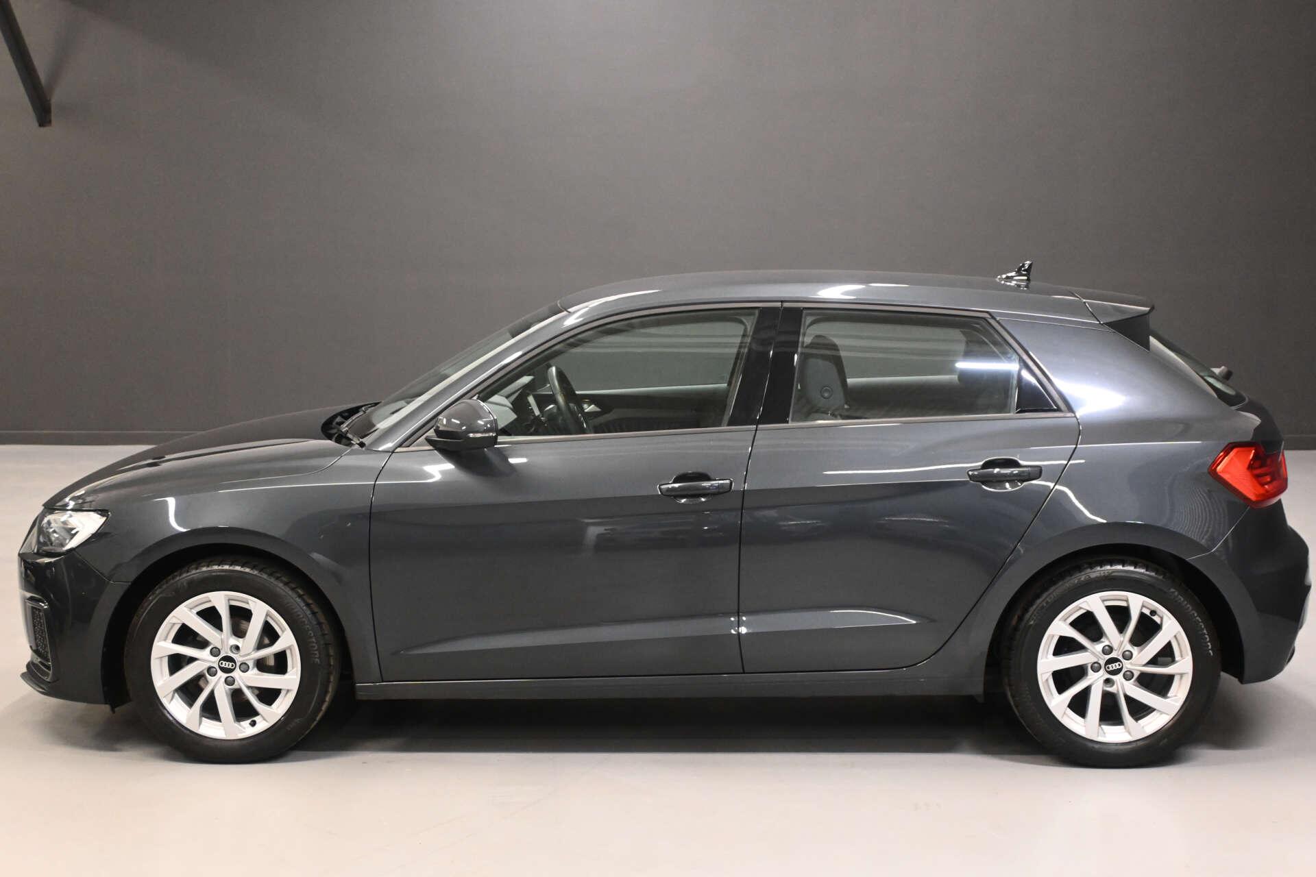 Audi A1 view 11