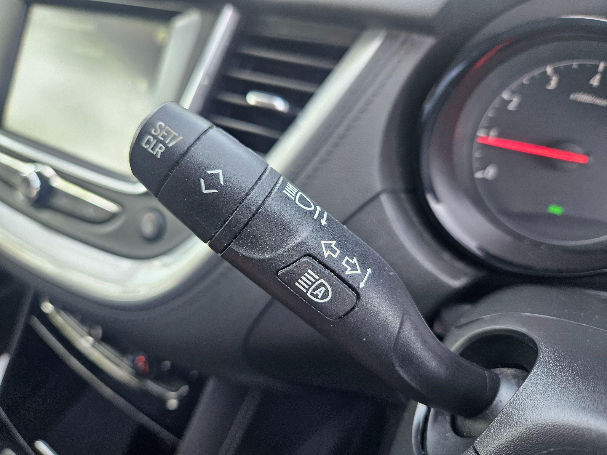 2019 Vauxhall Grandland X image 37