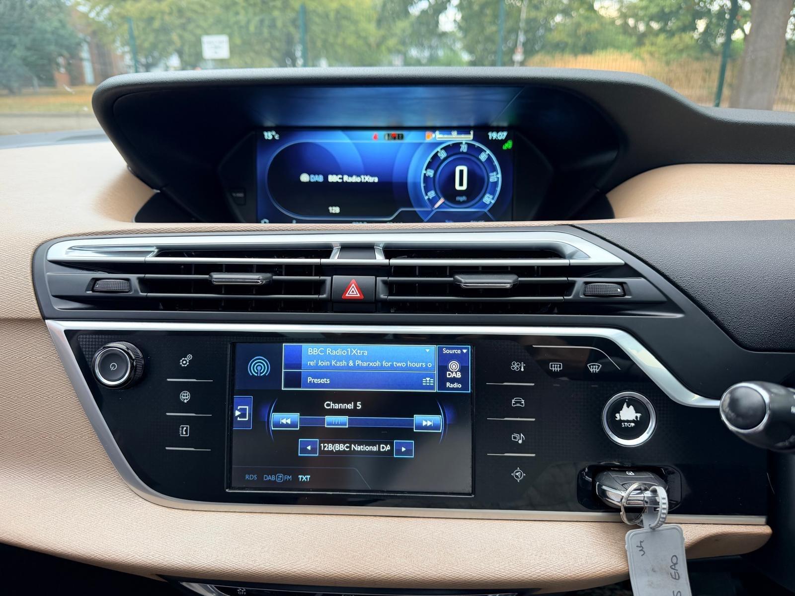 Citroen Grand C4 Picasso view 22
