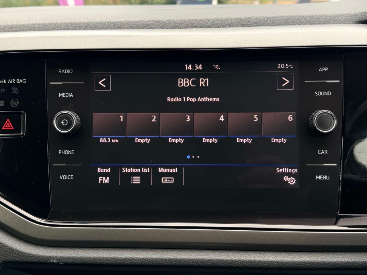 Volkswagen Polo view 38