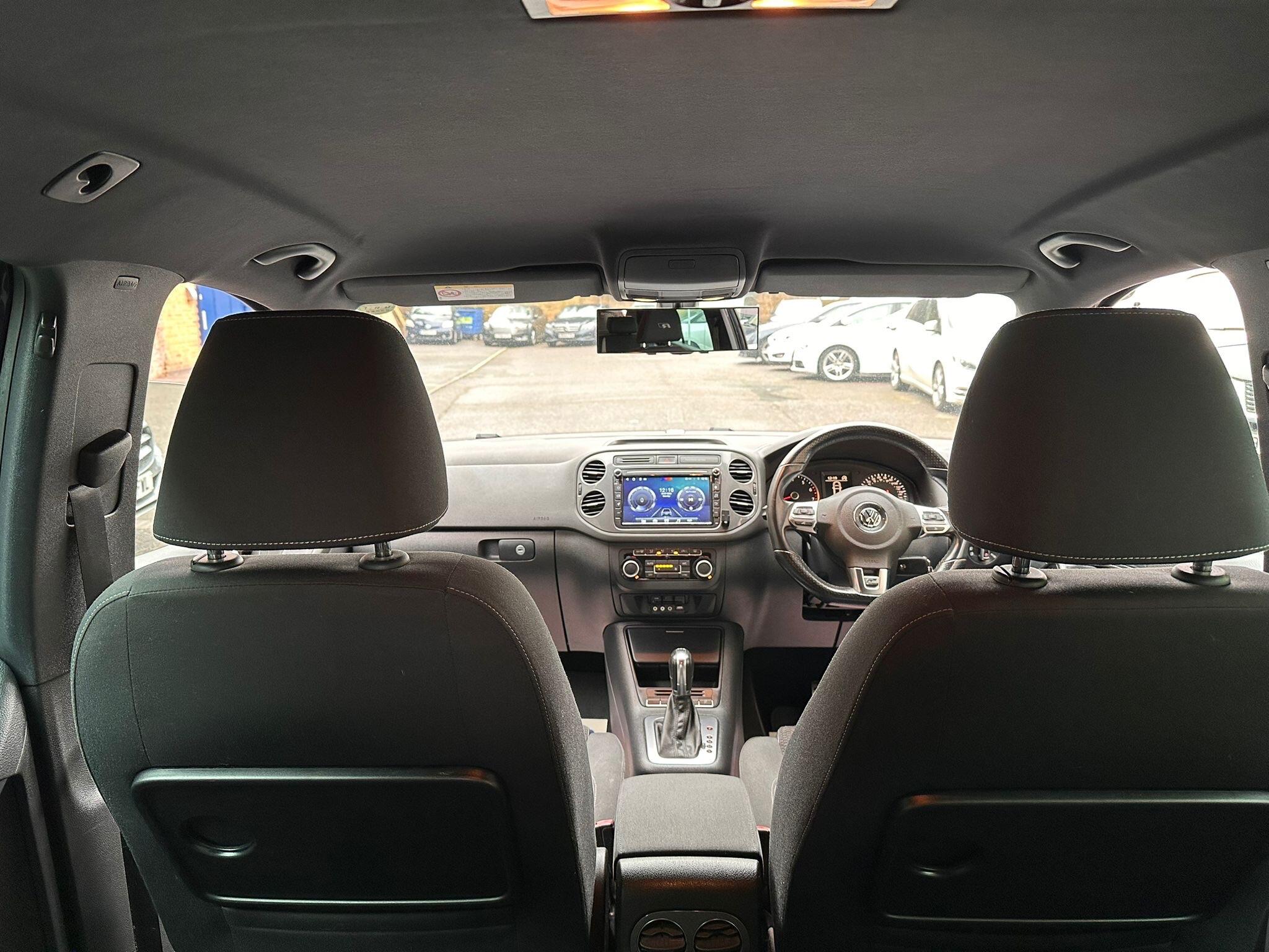 Volkswagen Tiguan view 19