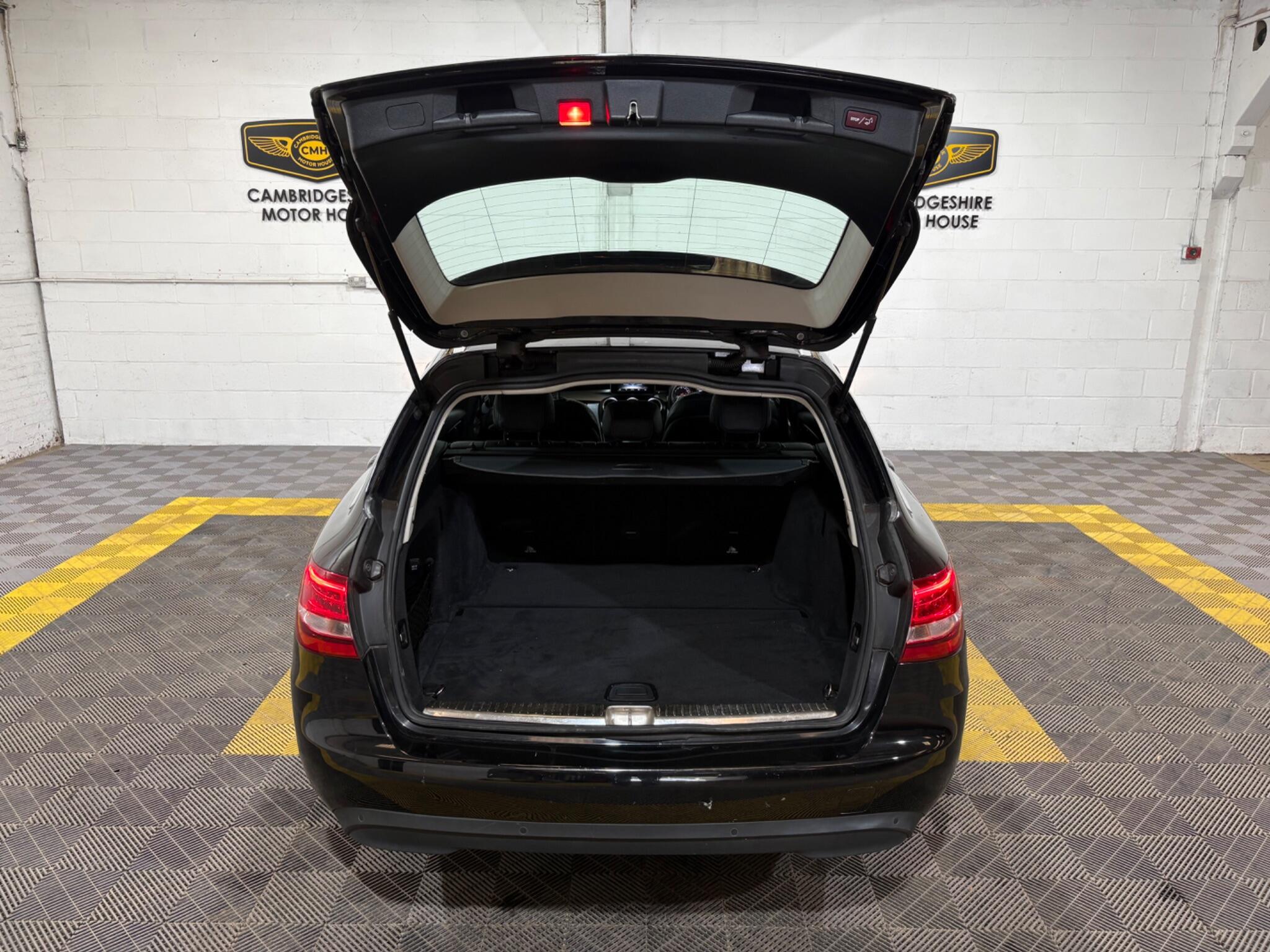 Mercedes-Benz C Class view 54