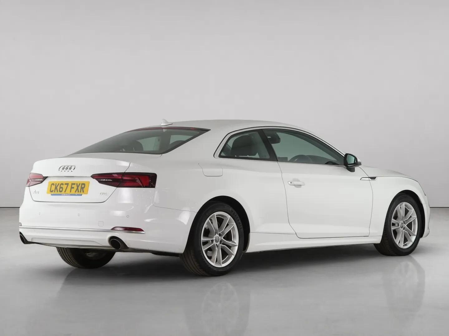 Audi A5 view 8