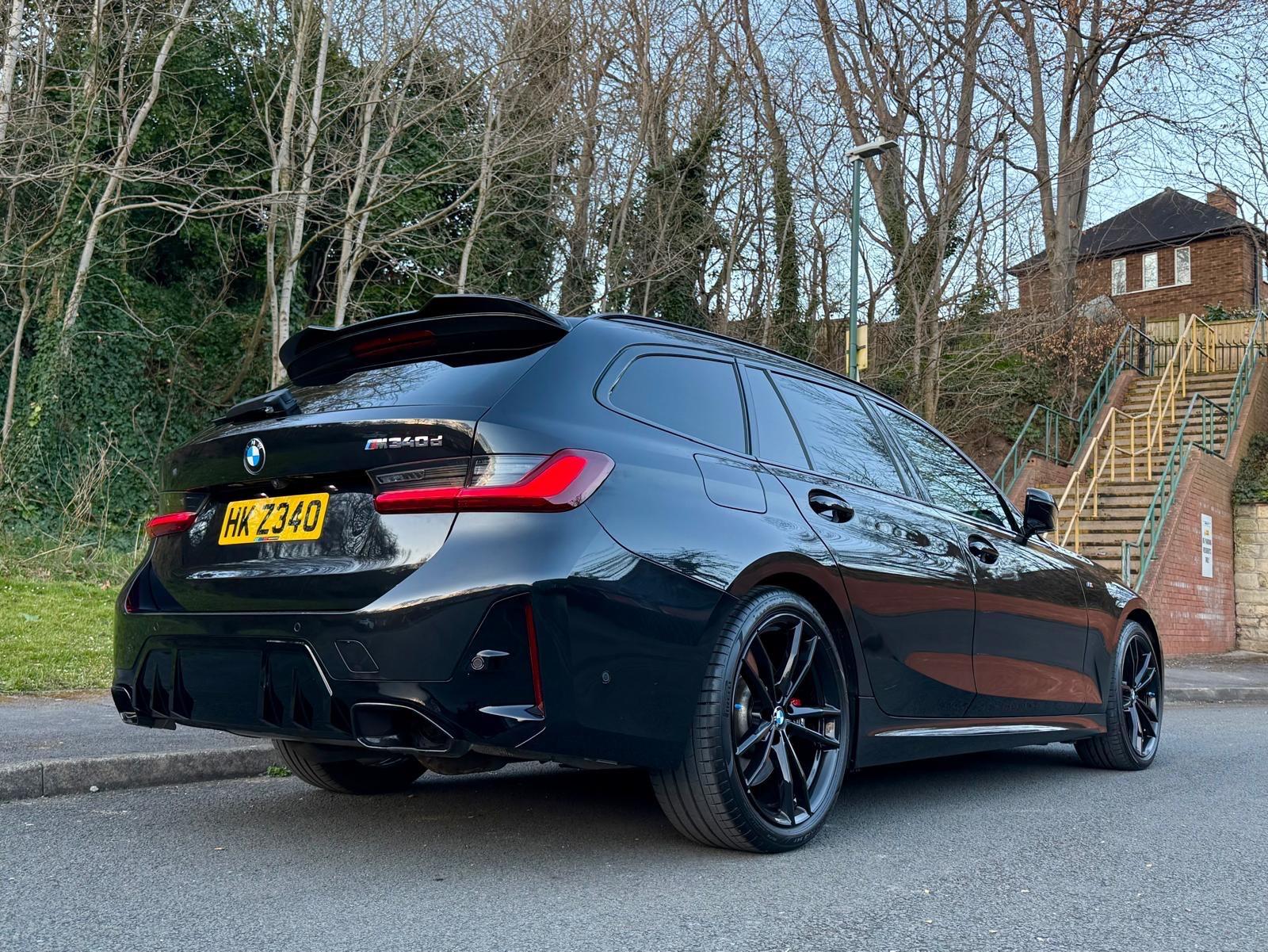 BMW 3 Series view 23