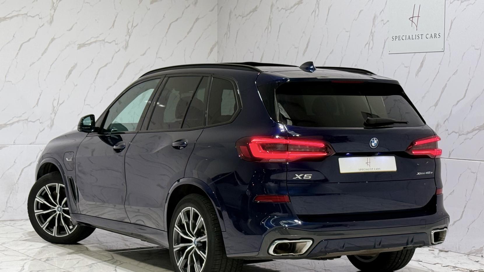 BMW X5 view 6