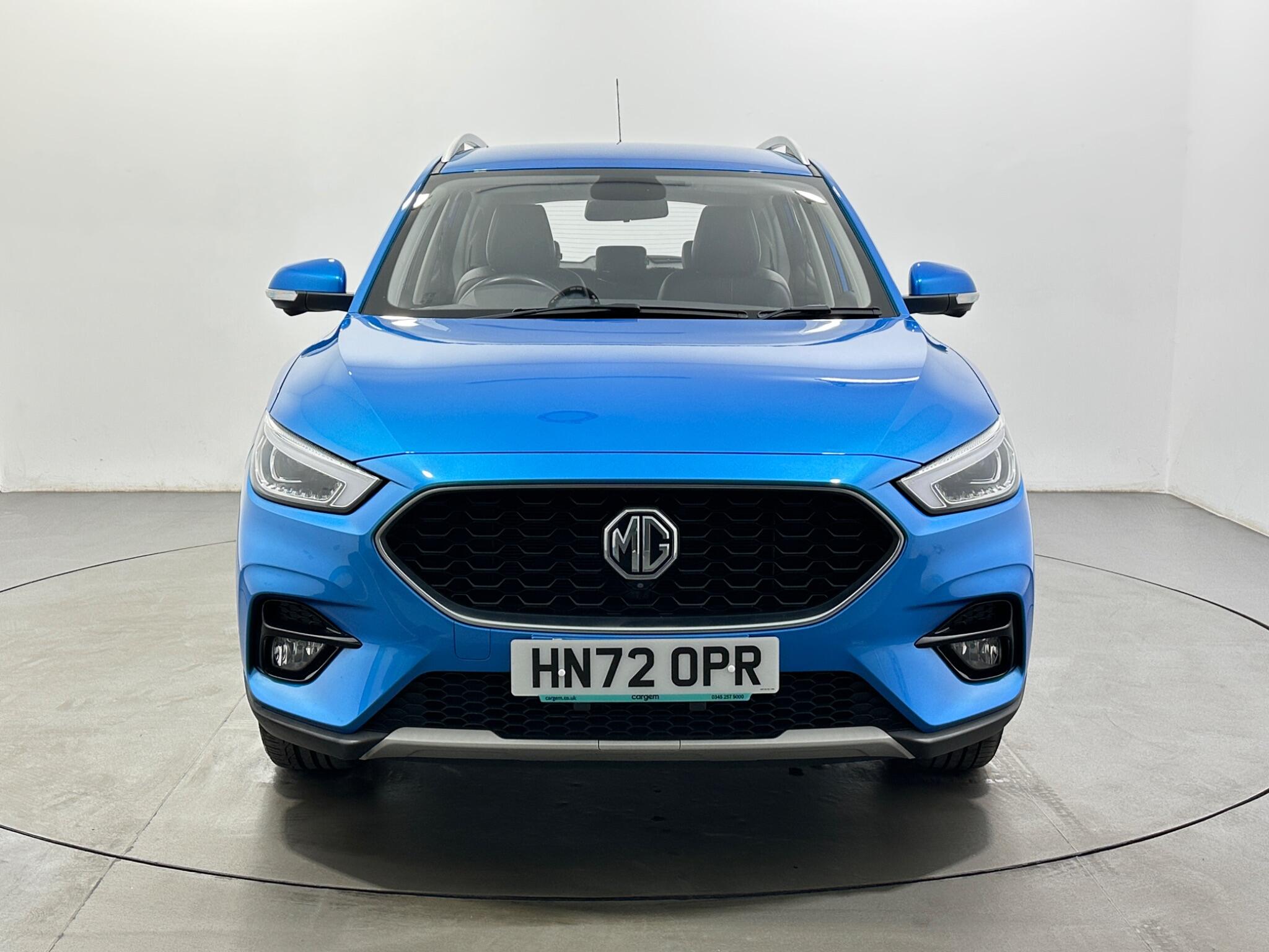 MG ZS view 3