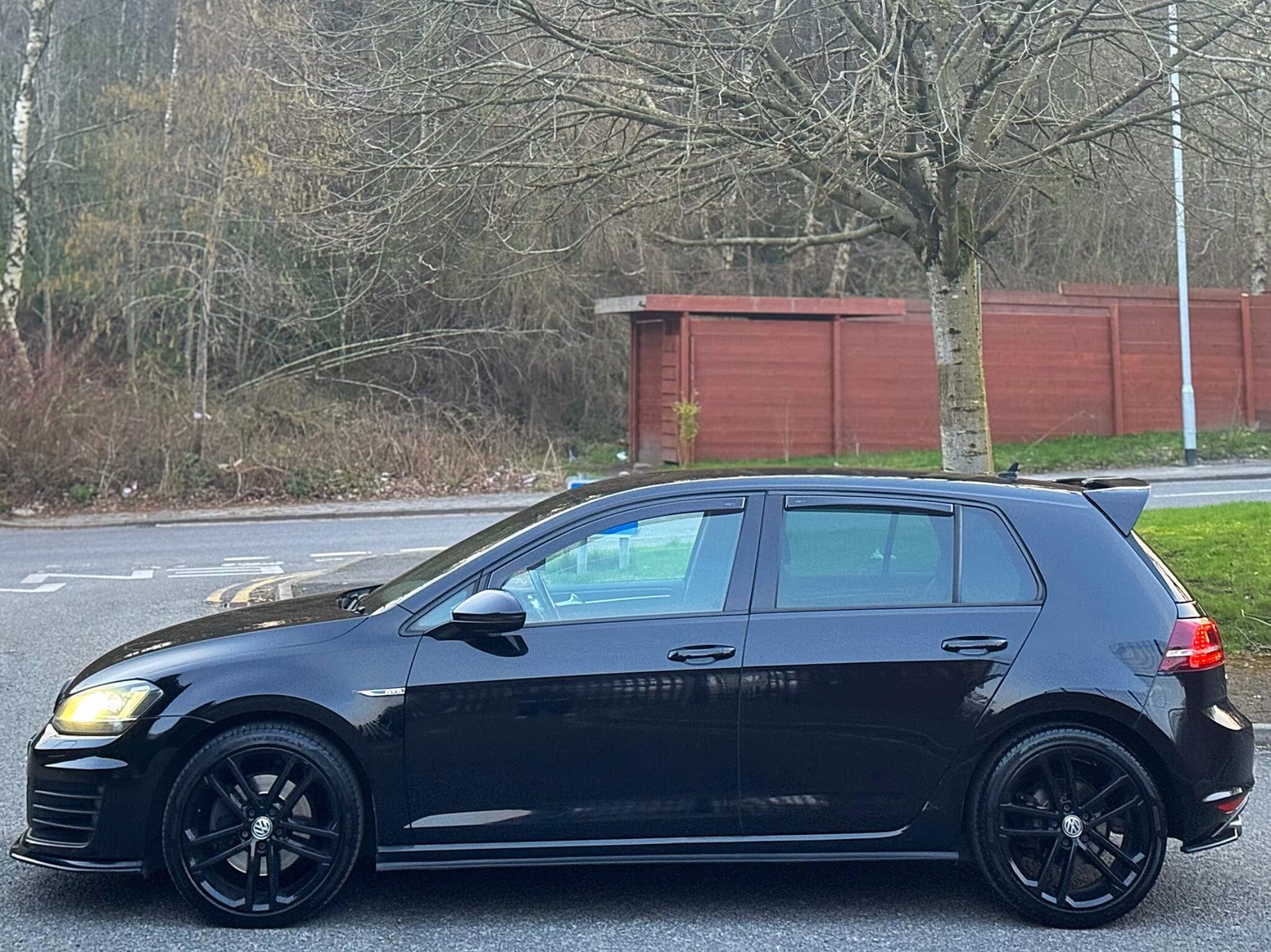 2016 Volkswagen Golf 2.0 TDI BlueMotion Tech GTD DSG Euro 6 (s/s) 5dr image 26