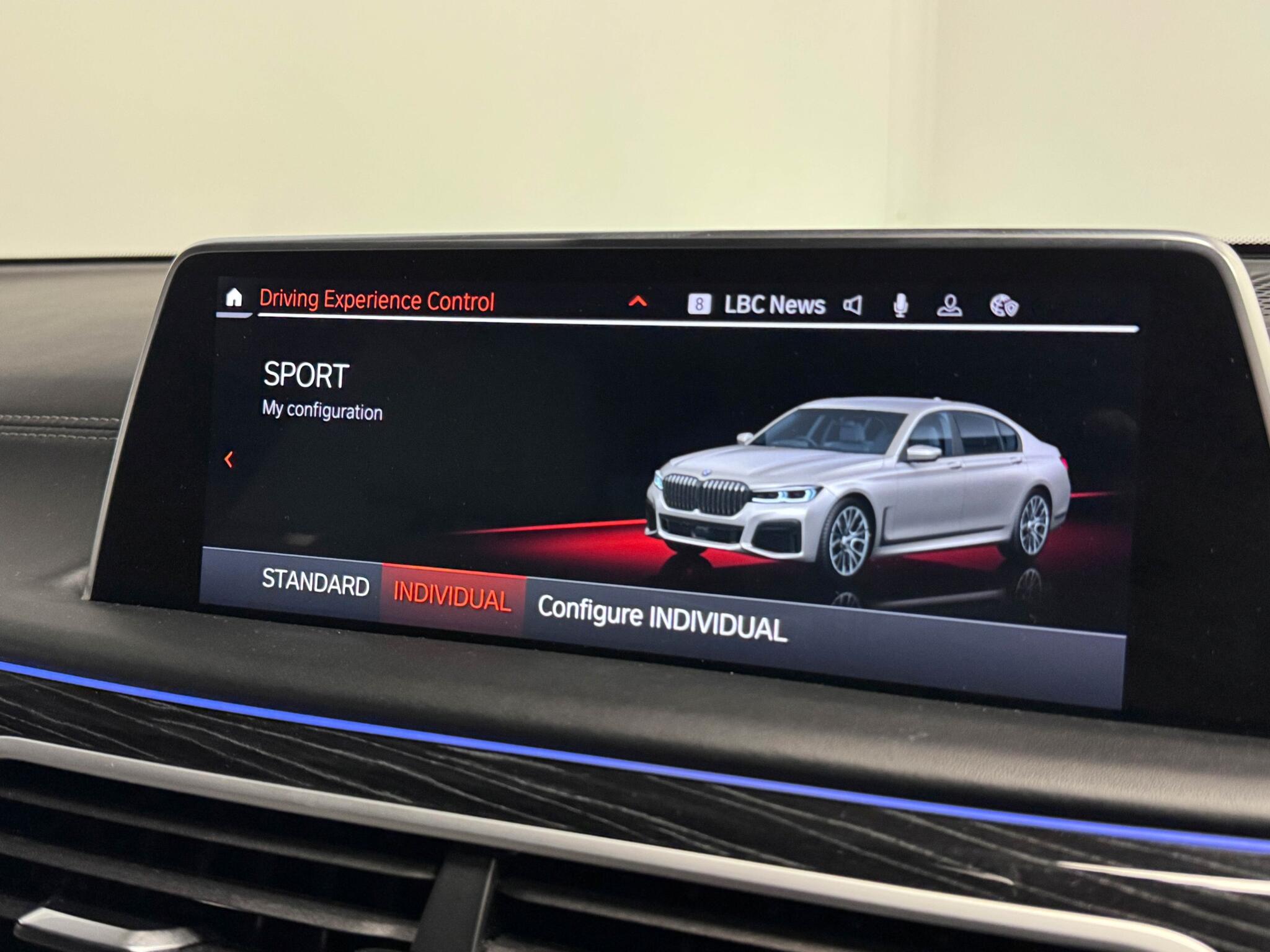 BMW 7 Series view 43