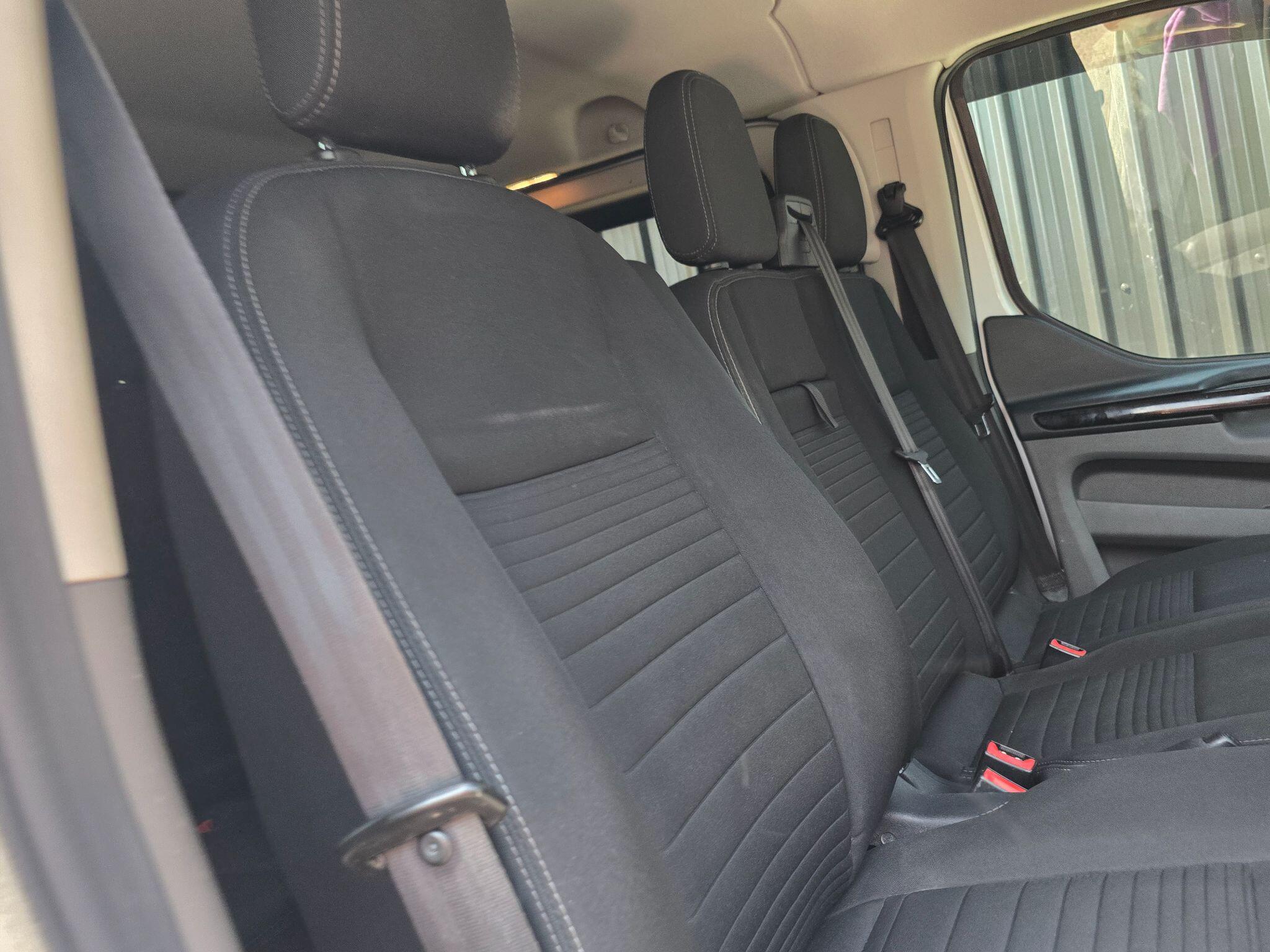 Ford Transit Custom view 29