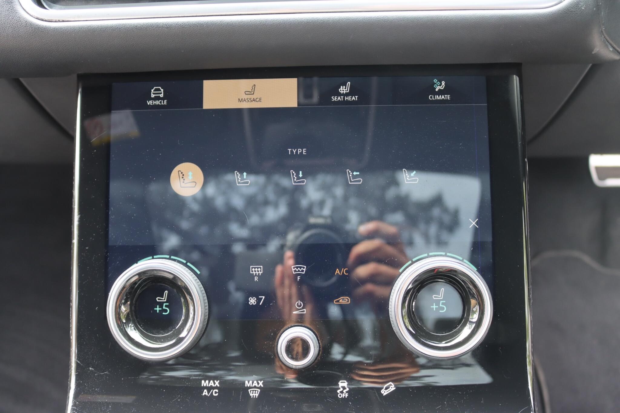 Land Rover Range Rover Velar view 44