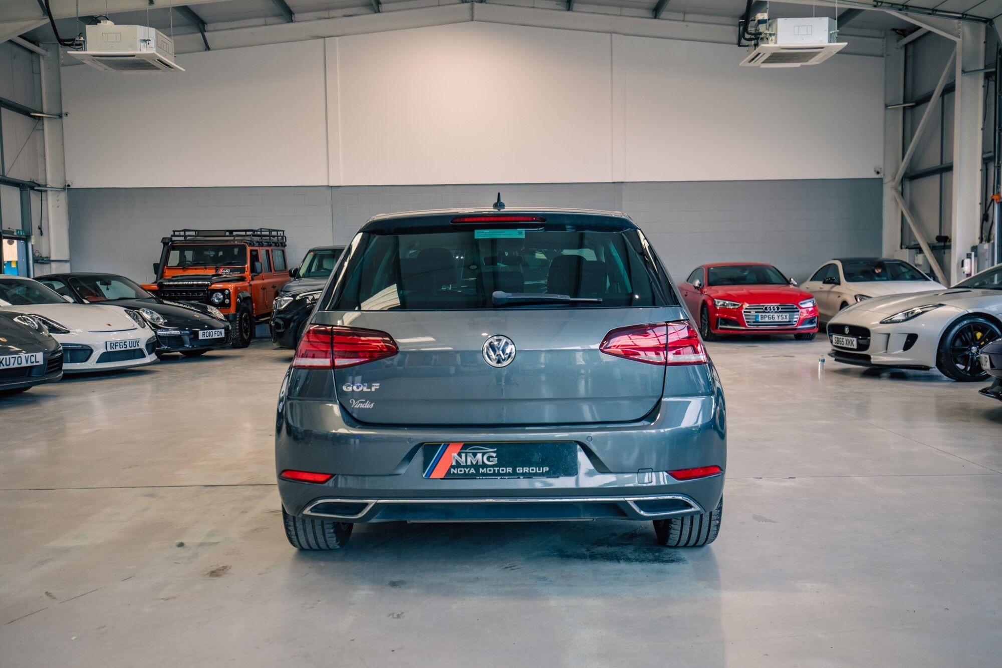 Volkswagen Golf view 26