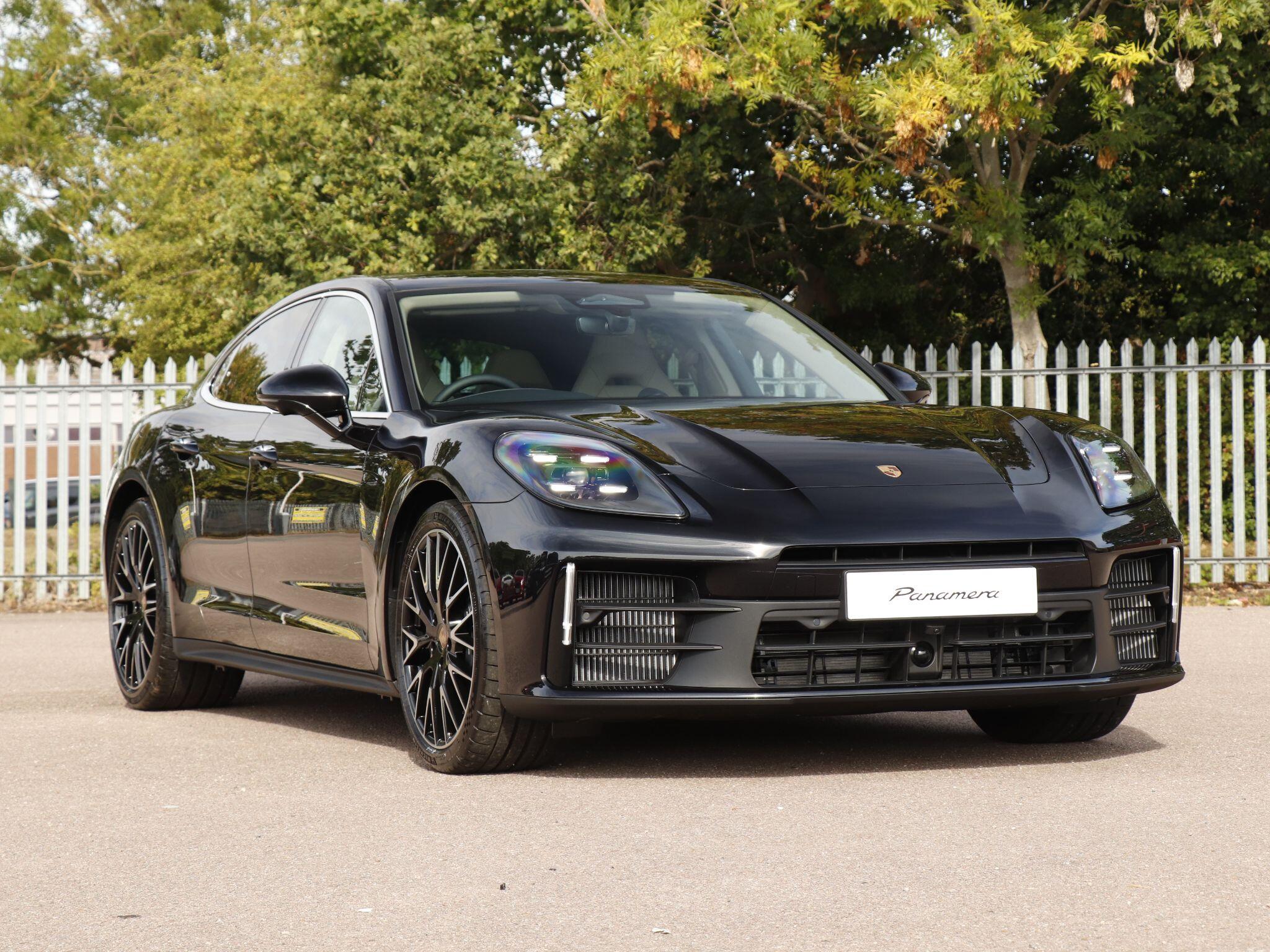 Porsche Panamera view 36