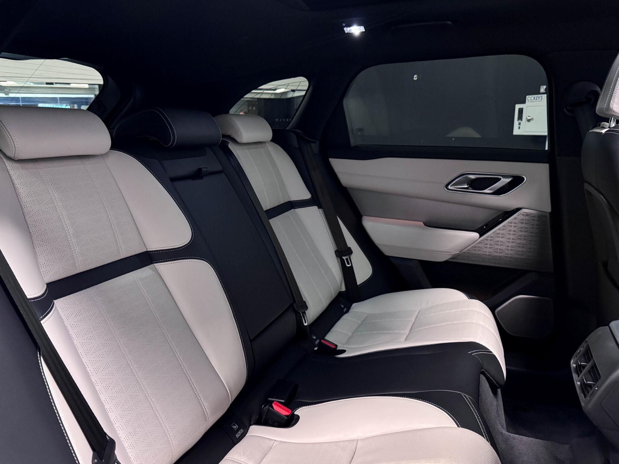 Land Rover Range Rover Velar view 12