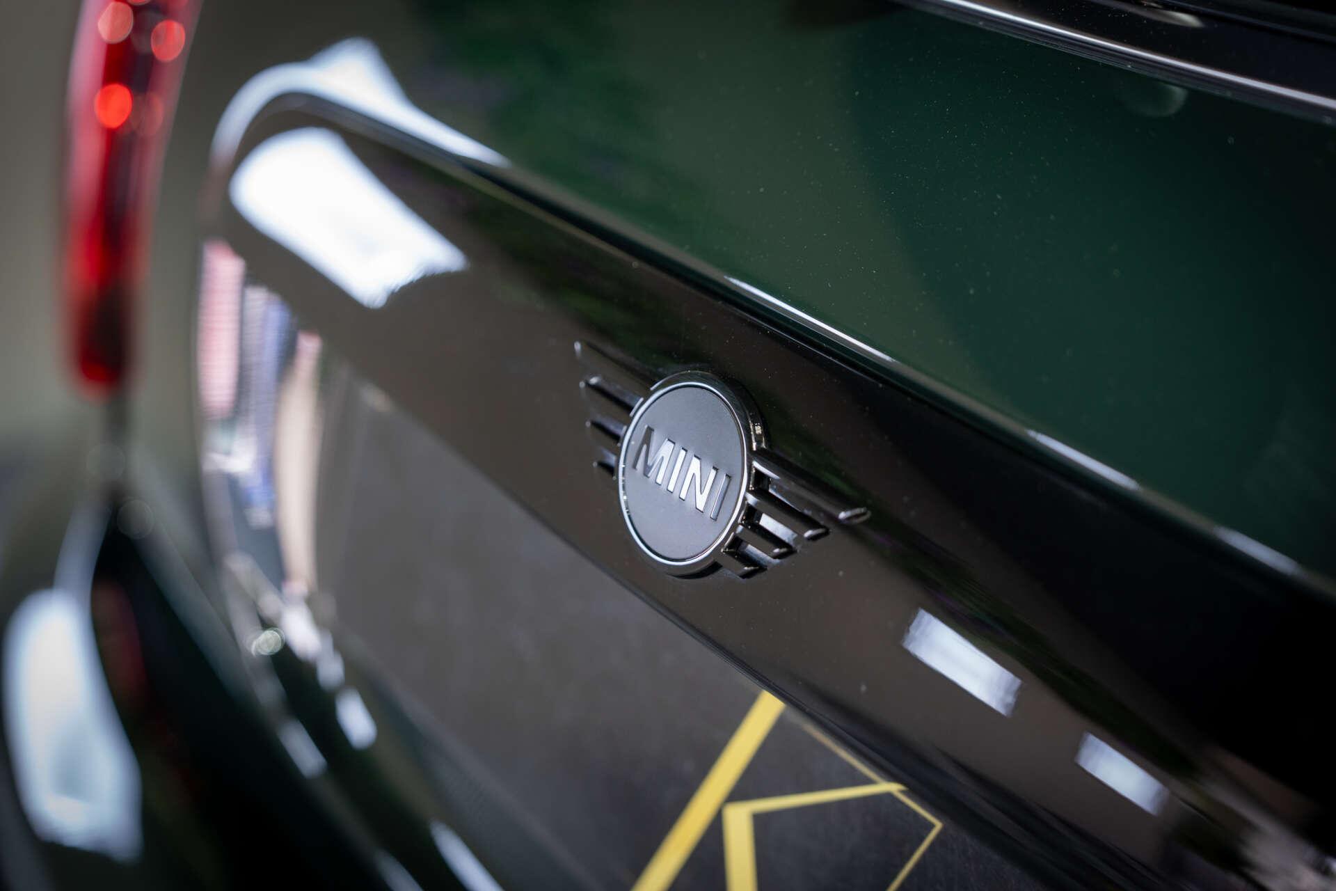 Mini Cooper view 17
