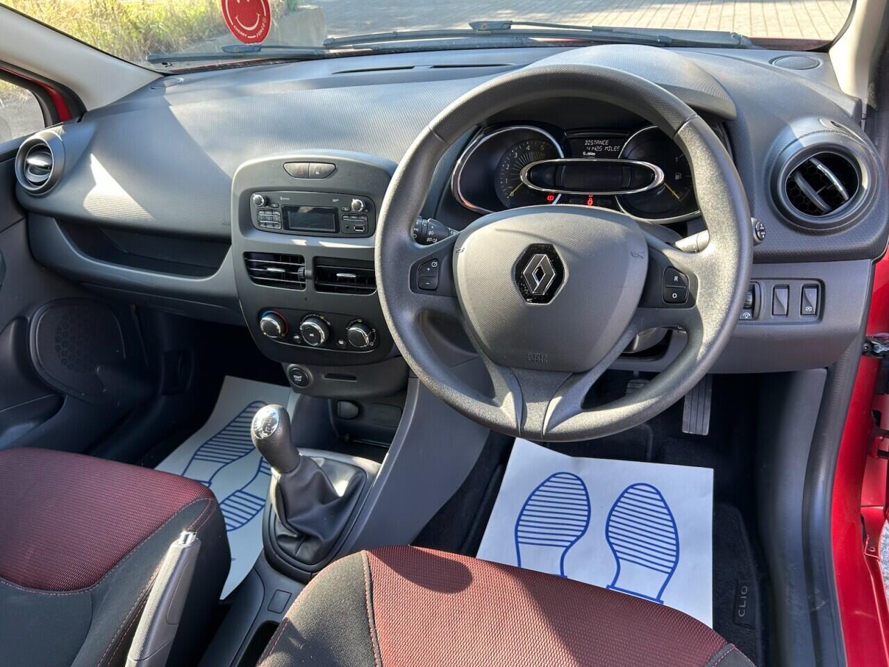 Renault Clio view 3