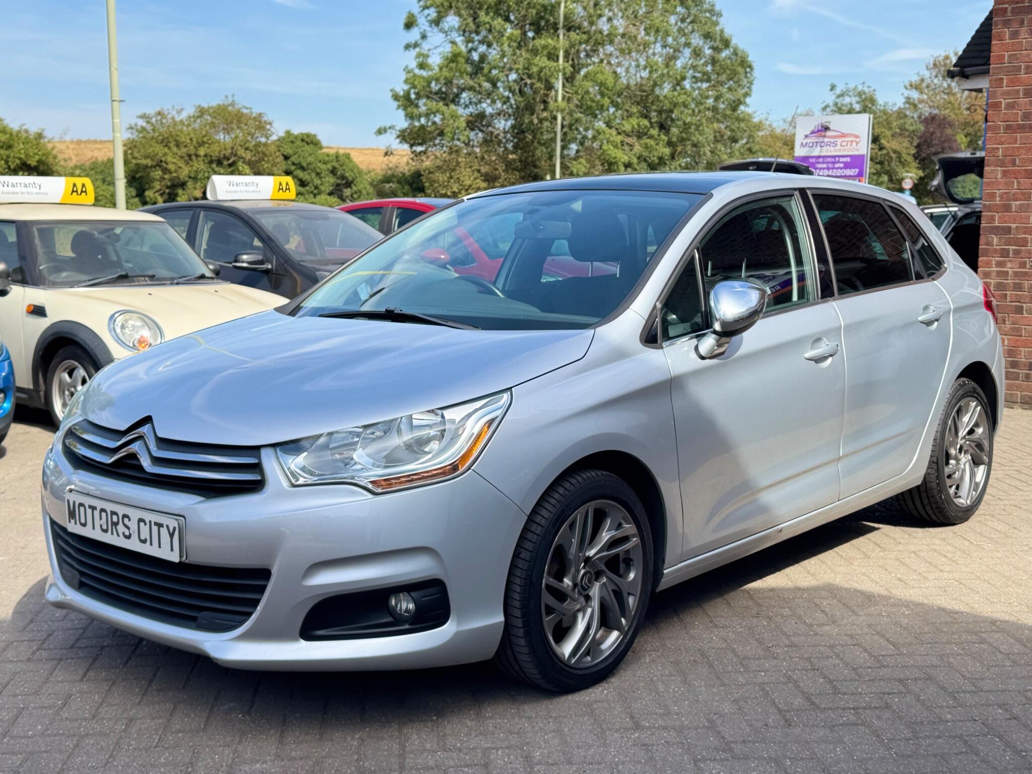 Citroen C4 view 4