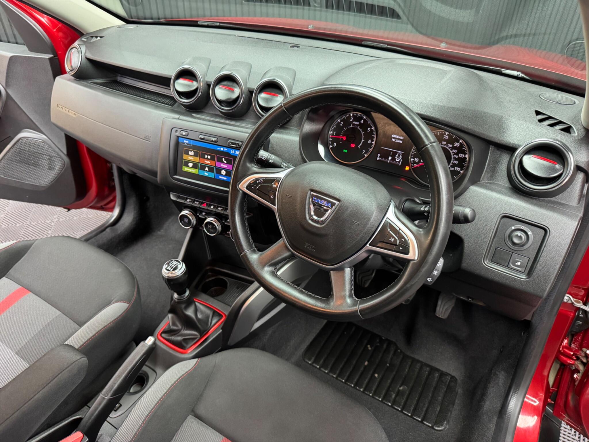Dacia Duster view 28