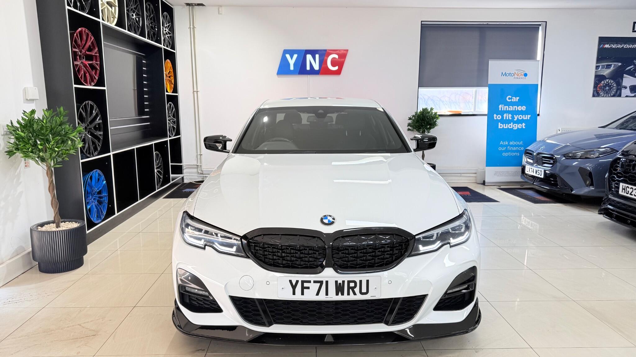 BMW 3 Series view 37