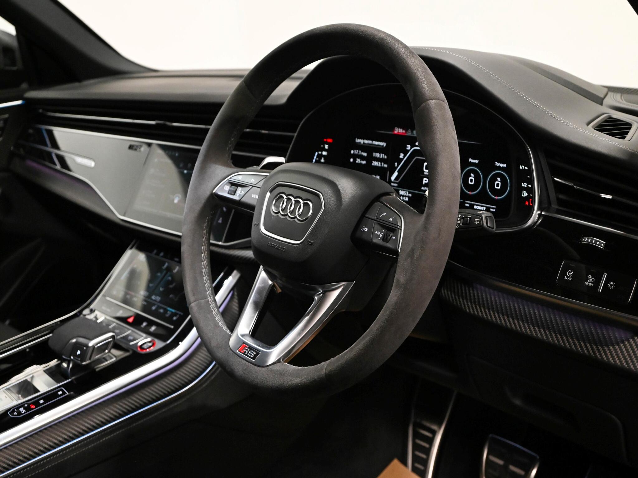 Audi RSQ8 view 42