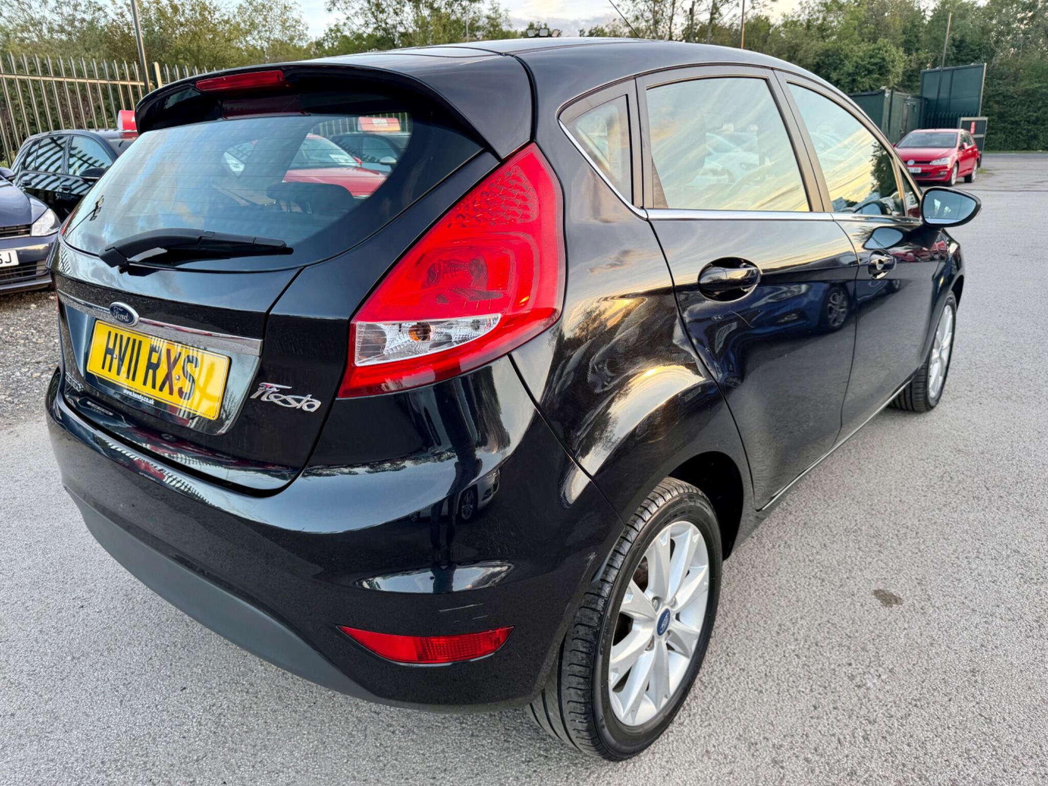 Ford Fiesta view 21