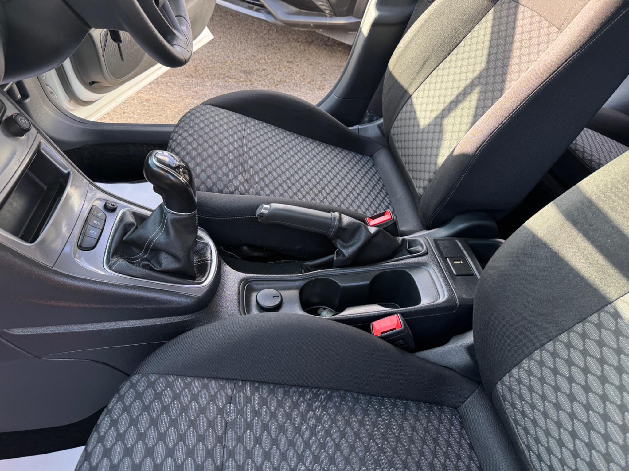 Vauxhall Astra view 37