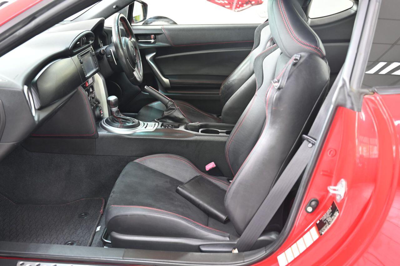 Toyota GT86 view 14
