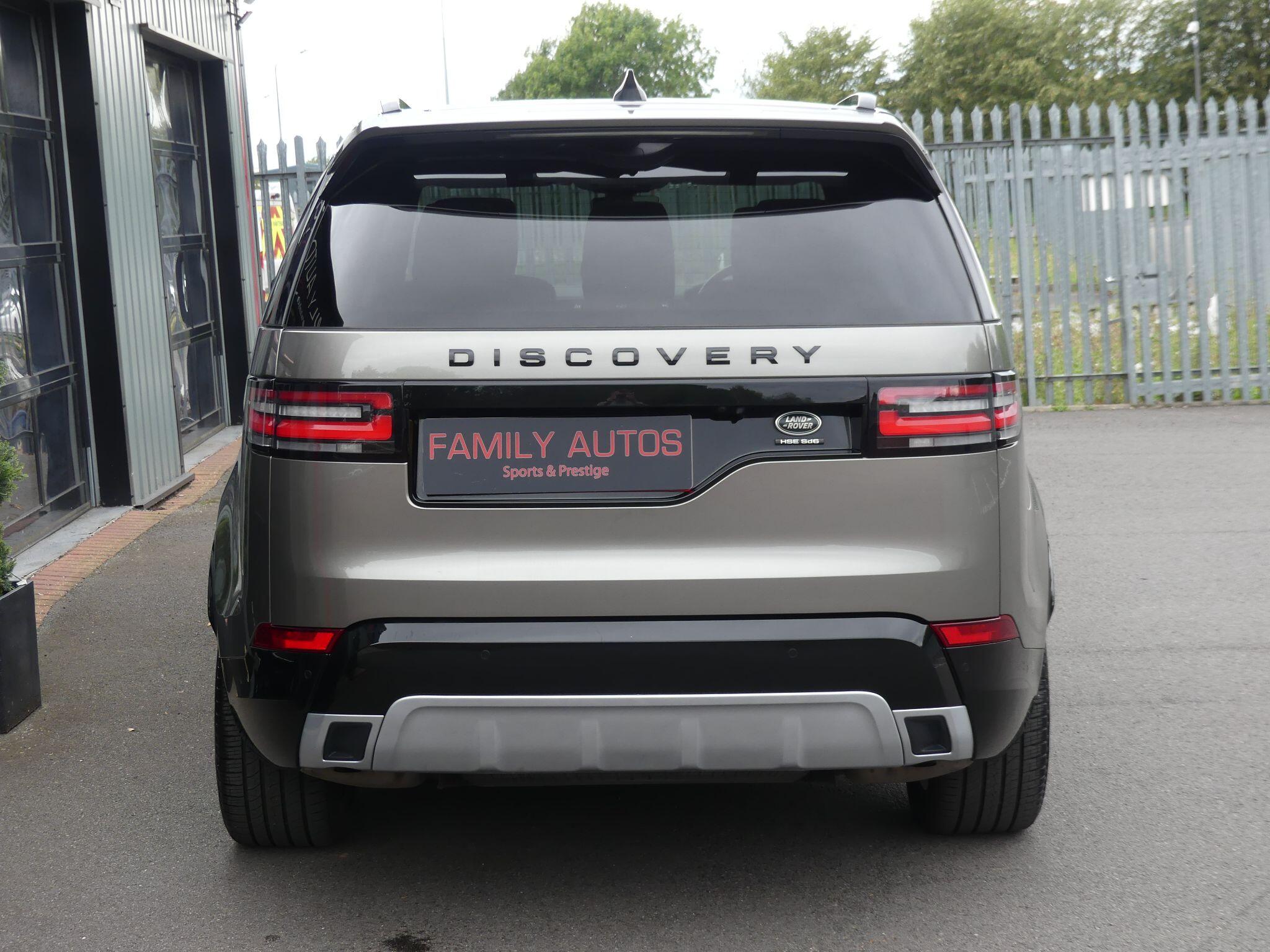Land Rover Discovery view 8
